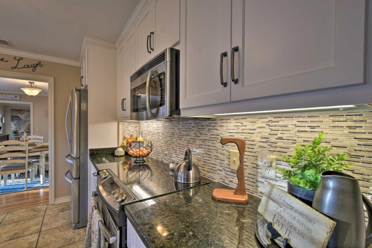 Charming Florence Getaway With Fireplace And Grill! Exterior foto